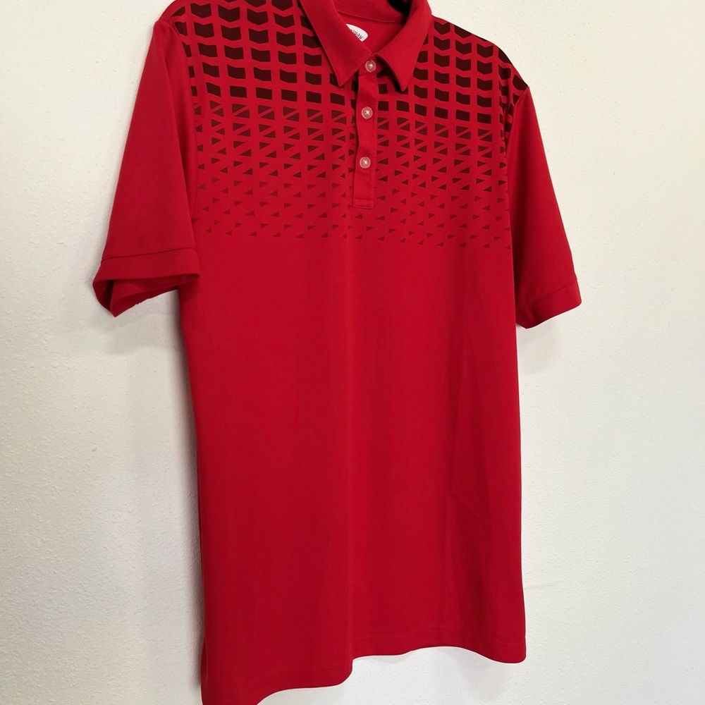 Men’s Callaway Red Polo Shirt with Geometric Design.